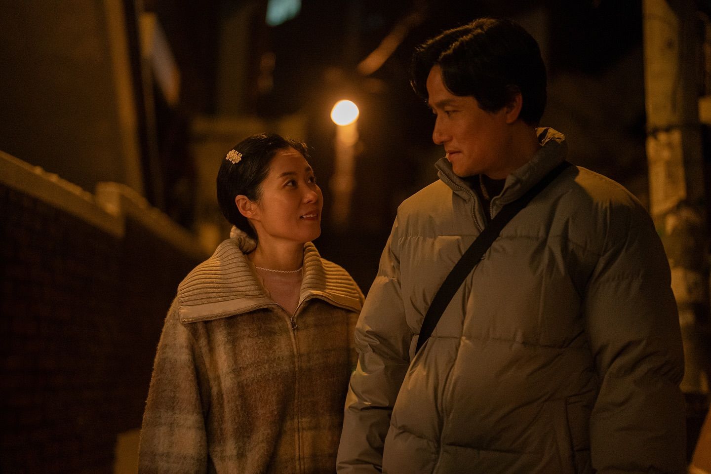 Gwan-sik remained devoted to Ae-sun their whole lives.(Photo: Netflix)