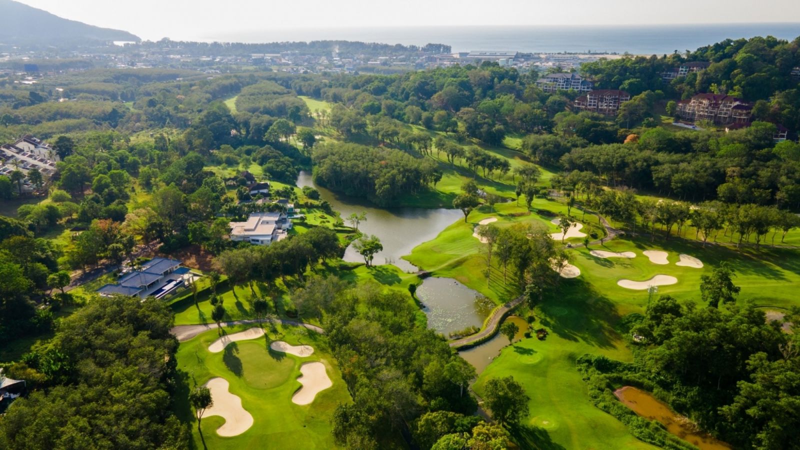 สนามกอล์ฟ Blue Canyon Country Club (ภาพ: Blue Canyon)