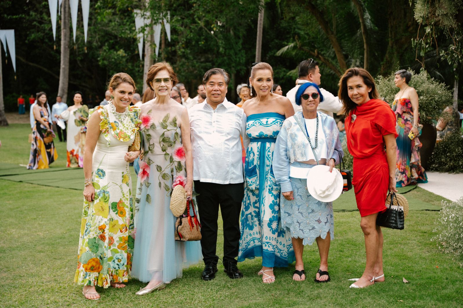 Lizzie Zobel de Ayala, Connie Araneta, Ricco Ocampo, Carol Garcia, Gail Alvarez, Roseanne de Pampelonne