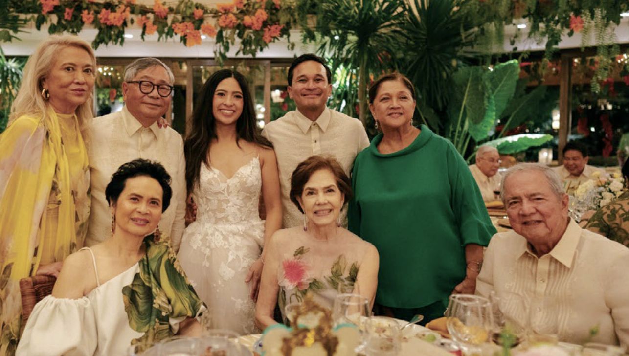 (Clockwise) Kathy and Renato de Guzman, Caterina, Luigi, Maricris Brias, Eddie Pineda, Connie Araneta, Merl Tantoco-Pineda