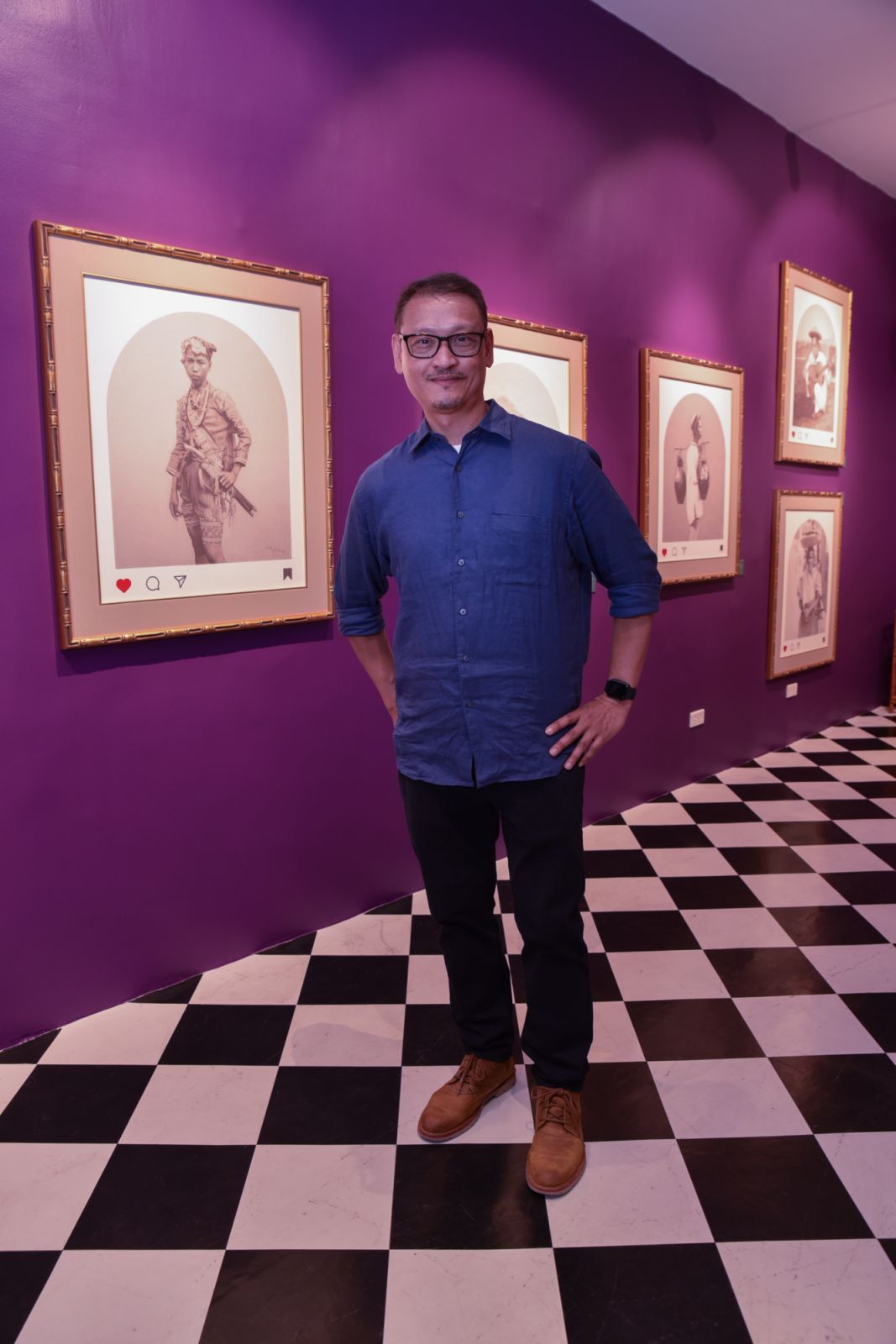 Chris Patio in front of his work (Photo: Willy Saw)