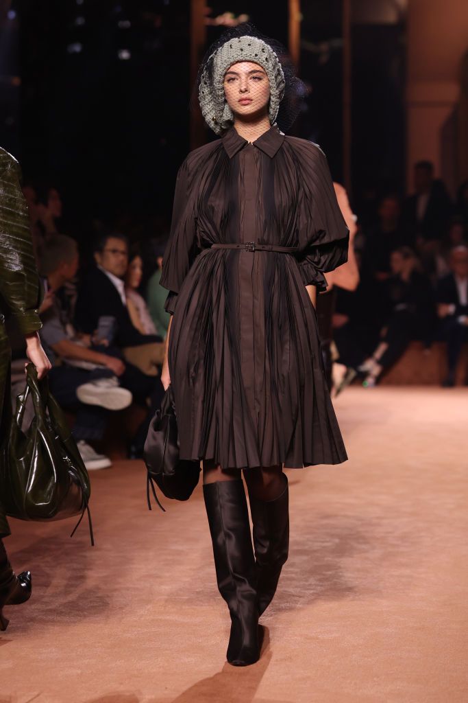 MILAN, ITALY - FEBRUARY 26: Deva Cassel walks the runway at the Fendi fashion show during the Milan Fashion Week - Womenswear Fall/Winter 2025/2026 on February 26, 2025 in Milan, Italy. (Photo by Daniele Venturelli/WireImage)