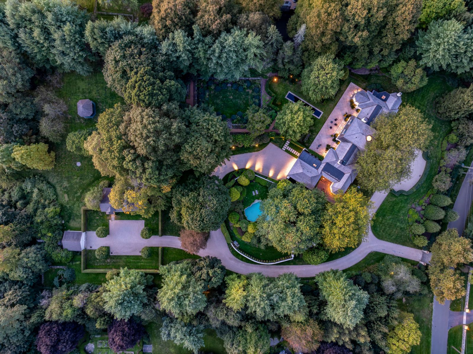 Nestled in dense greenery not far from the 13-acre Wilshire Pond