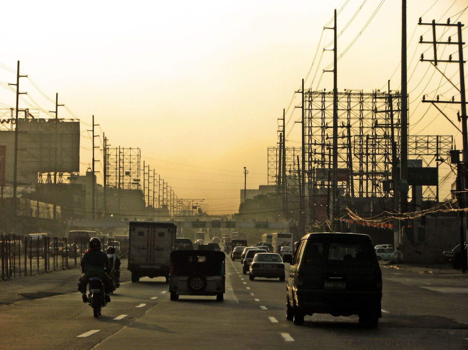 In 2025, the Philippines still faces roadblocks that make the use of electric vehicles less feasible (Photo: Getty Images)