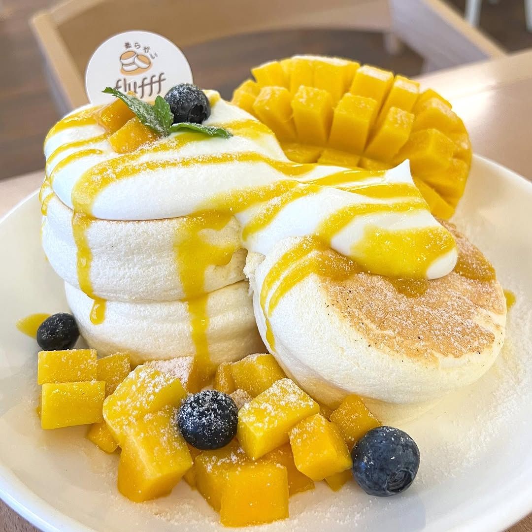 Mango Souffle (Photo: Instagram / @flufffcafe)