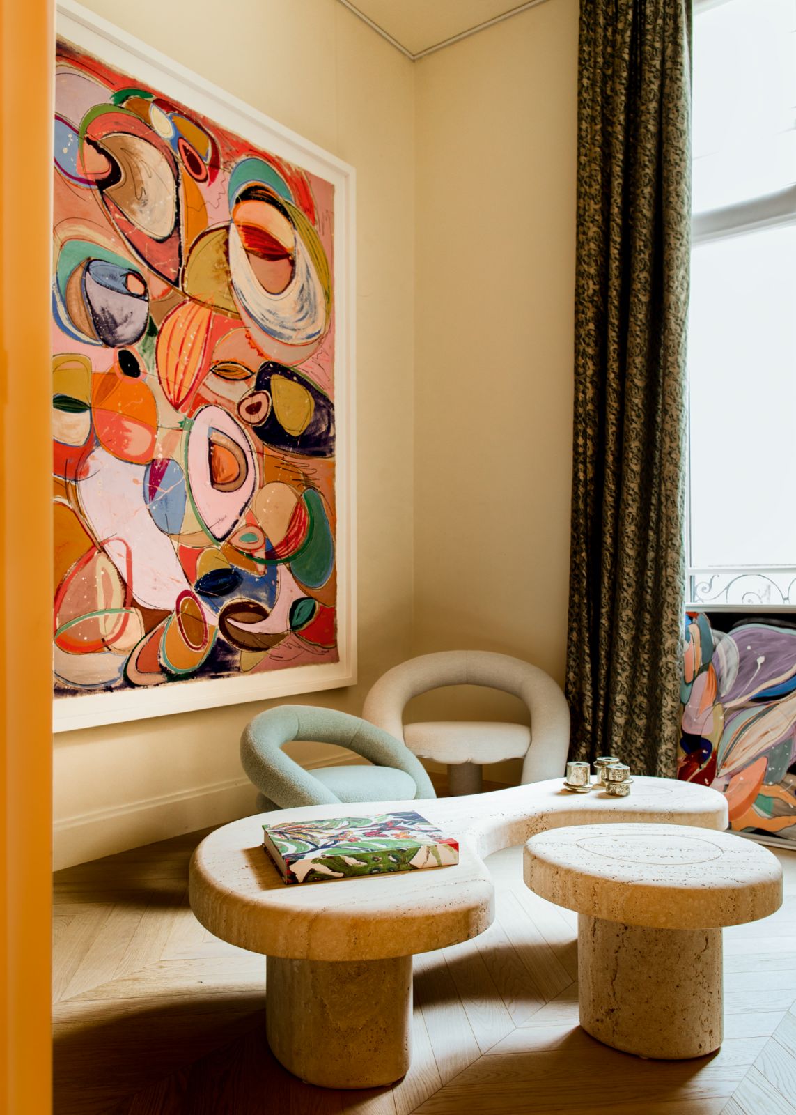 Donnersberg’s love of organic forms and art is on full display in this cosy nook