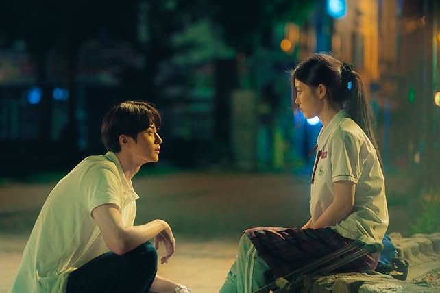 Kim You-jung and Byeon Woo-seok play high school sweethearts (Photo: IMDb)