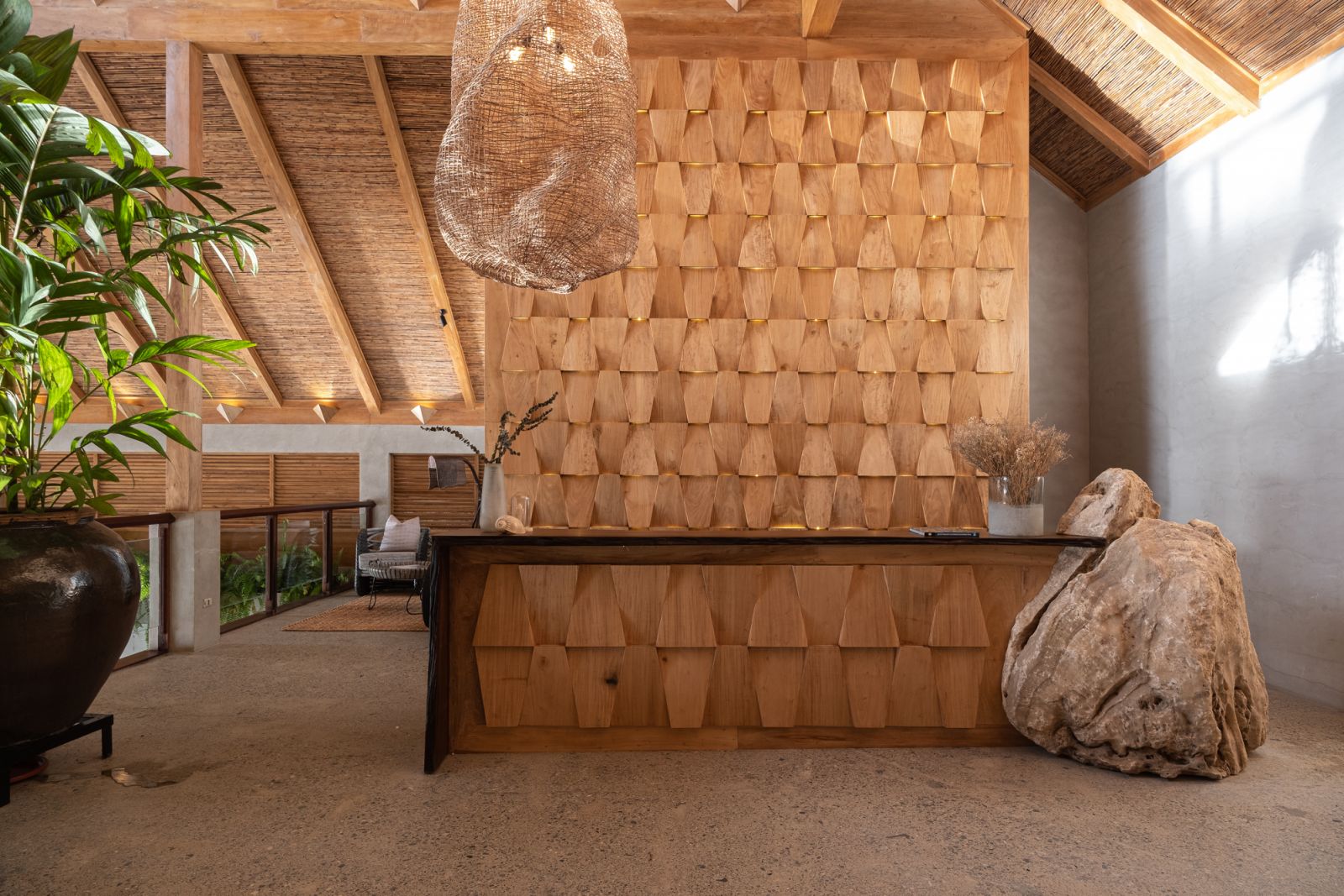 The Manami Resort lobby is a beautiful testament to local craftsmanship (Photo: Courtesy of Manami Resort)