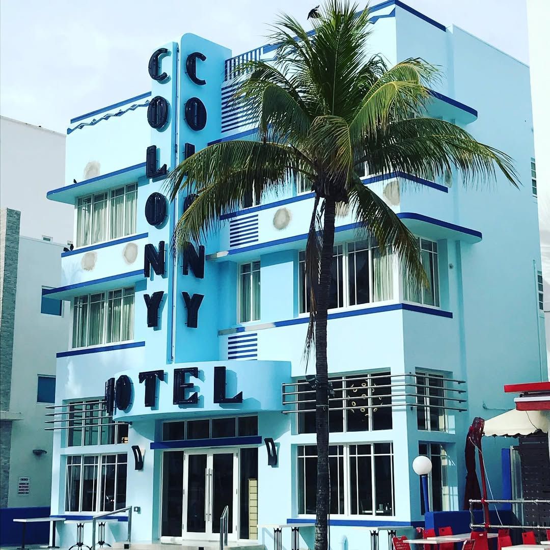 The vibrant exterior of Colony Hotel (Photo: Instagram / @bashetina)