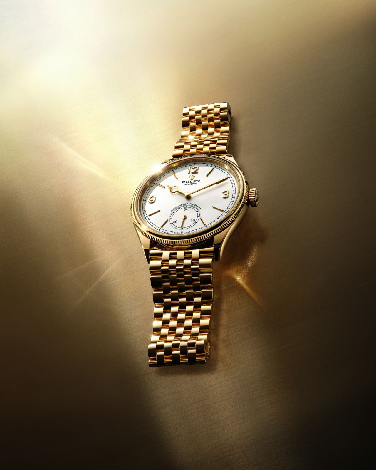Oyster Perpetual 1908 in yellow gold with new Settimo bracelet