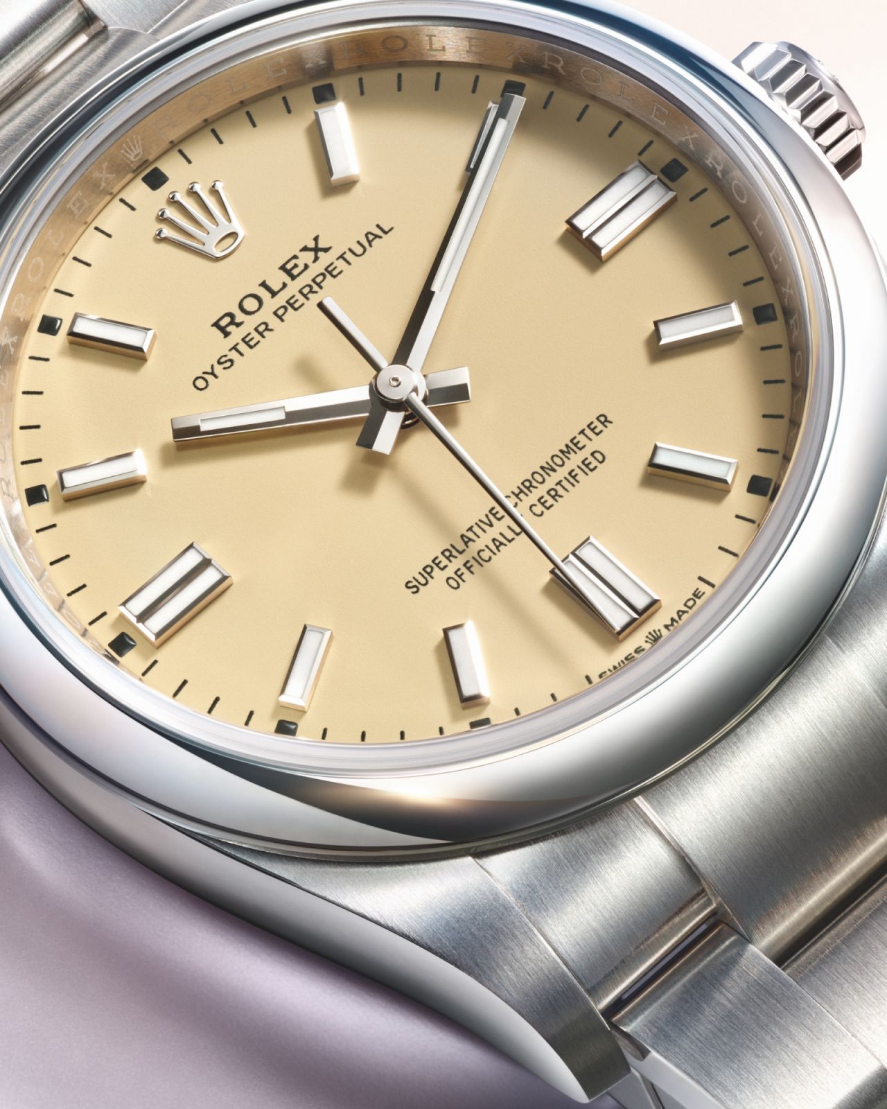 Beige dial of the Oyster Perpetual 36