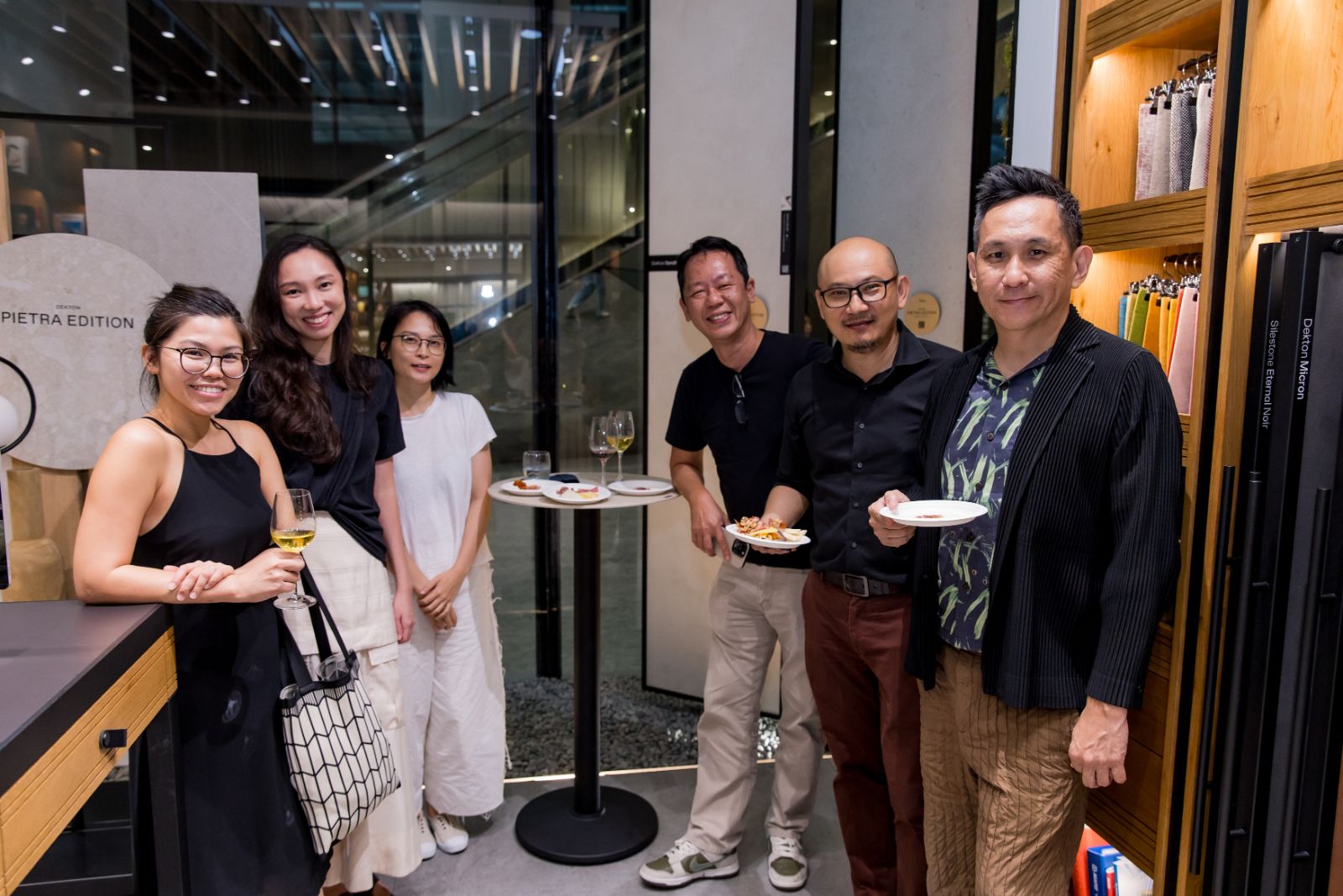 Xuezhe Chen, Sarah Ng, Stacy Peh, Seetoh KL, Bernard Ng and Alan Tay