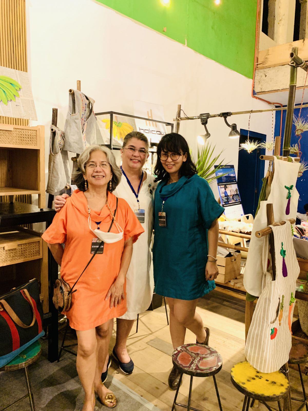 Holistic Coalition of the Willing (HoliCOW) Cebu co-founders Debbie Palao, Ina Gaston and Kae Batiquin at the Visayas Art Fair 2021 (Photo: Instagram / HoliCOW)