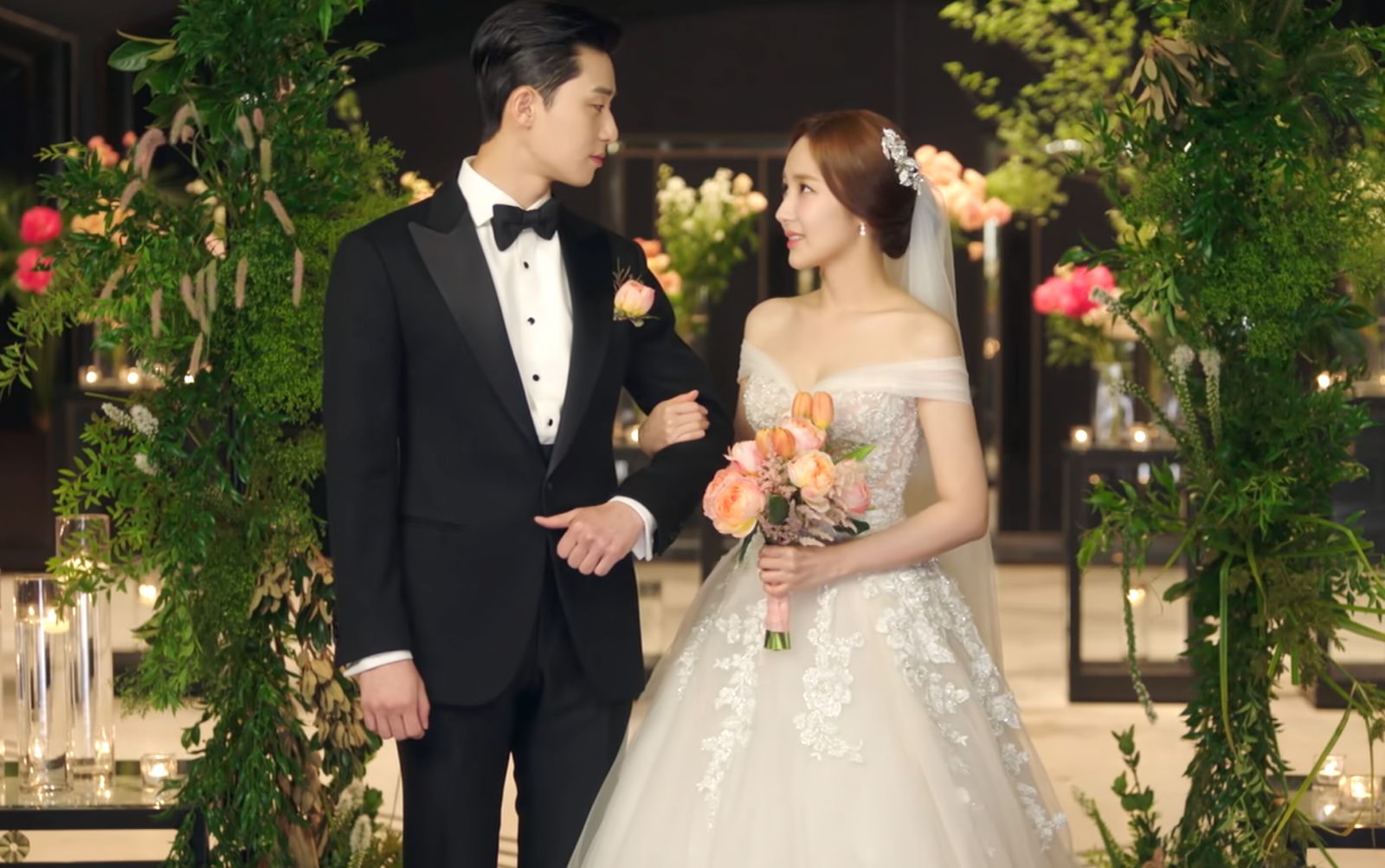 Secretary Kim’s lavish wedding (Photo: screencap from ‘What’s Wrong with Secretary Kim,’ Netflix)