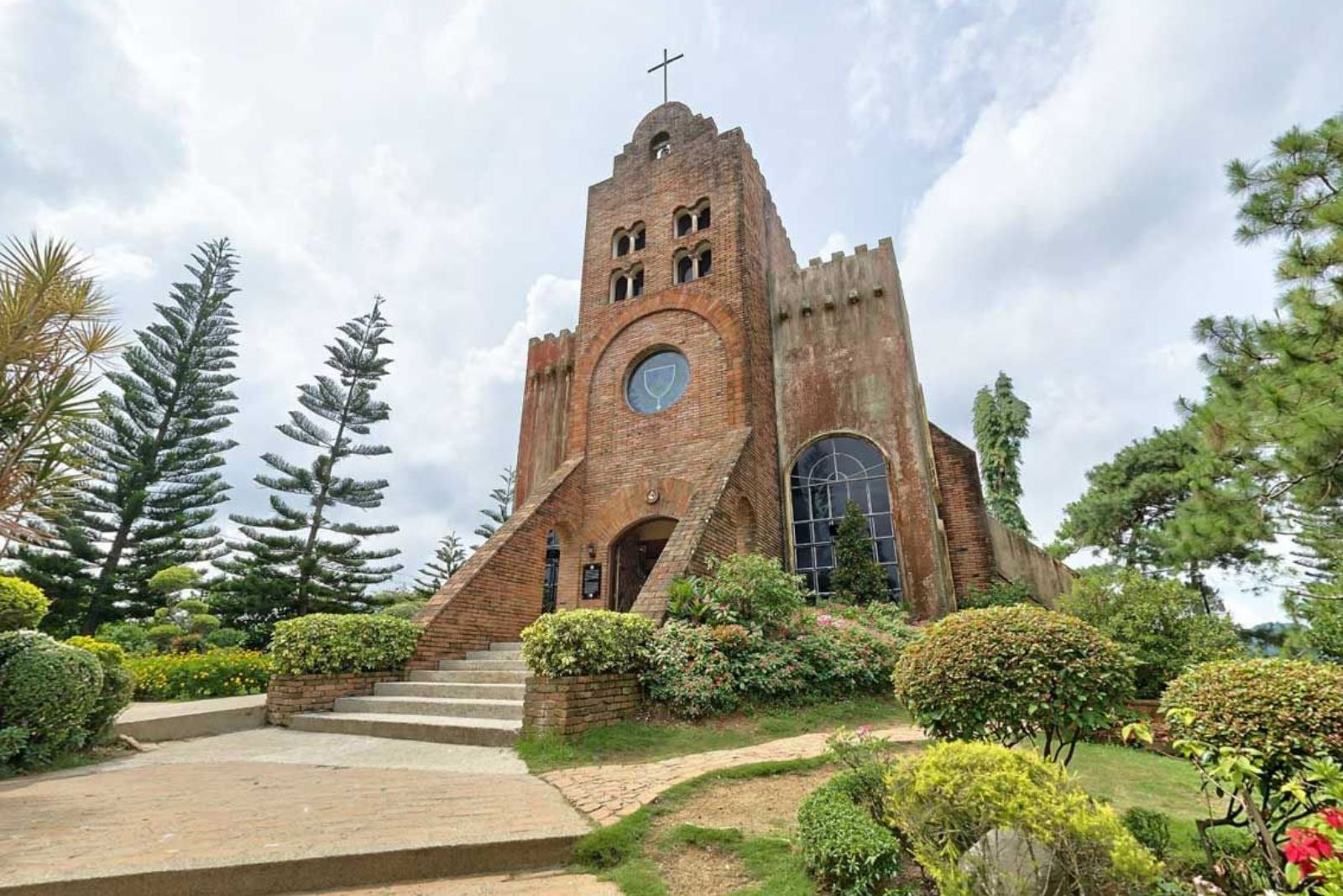 The Chapel of Transfiguration at Caleruega, Batangas (Photo: Bride Worthy)