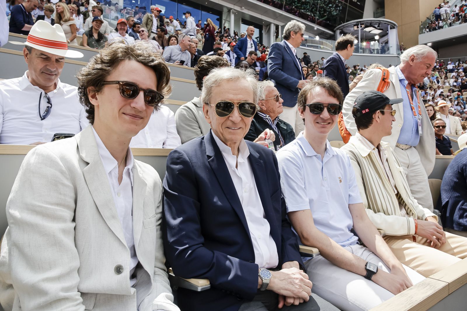 French businessman Bernard Arnault (C) watches Carlos Alcaraz of Spain and Alexander Zverev of Germany during the Men's Singles Final of 2024 French Open - Day.(Photo:Getty Images)