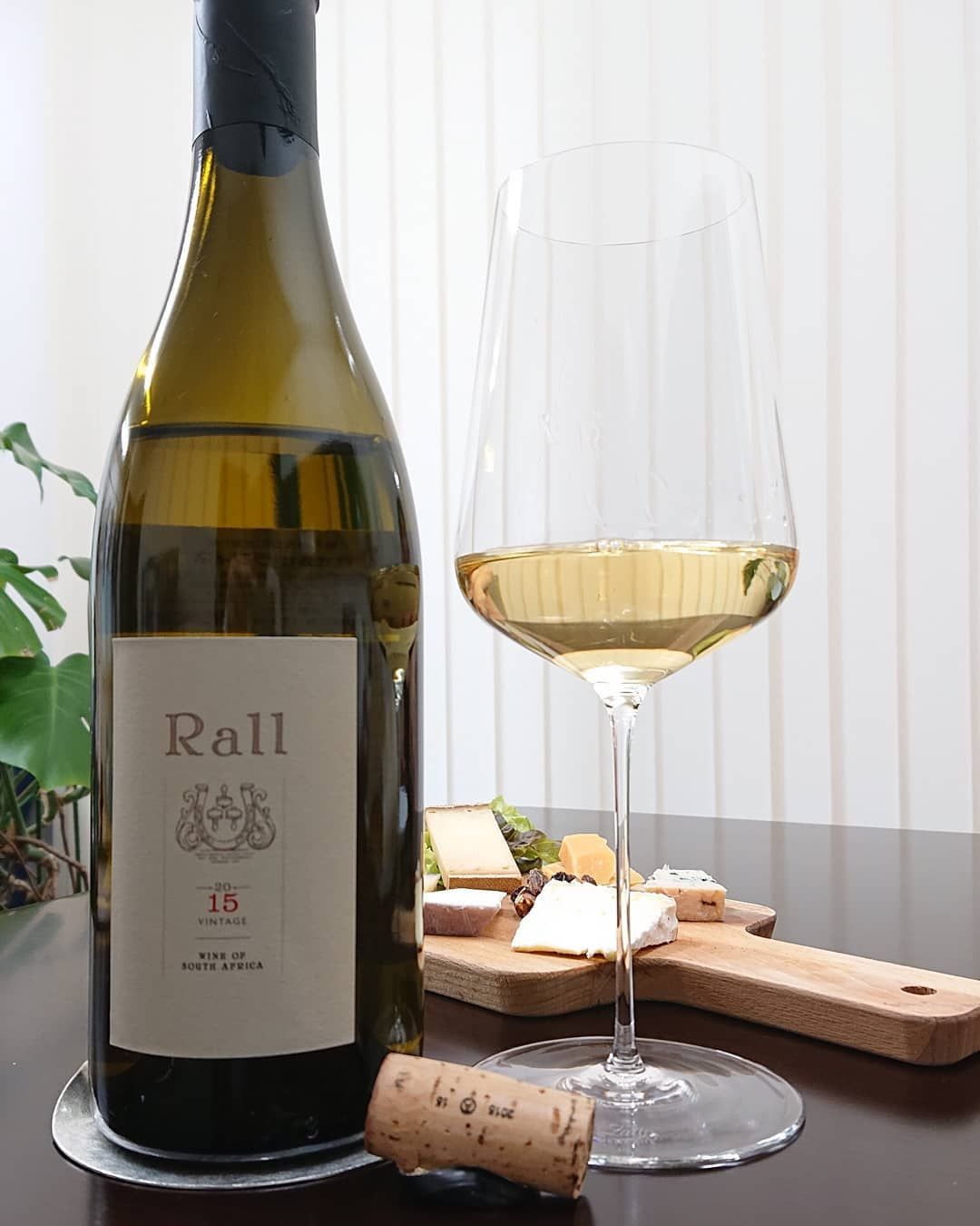 The Rall White by Rall Wines, a producer based in Stellenbosch, South Africa (Photo: Instagram/ @zaki_miya_76)