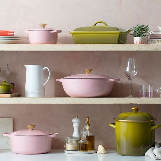 Le Creuset in Olive, White Chiffon and Pink palette (Photo: Le Creuset)