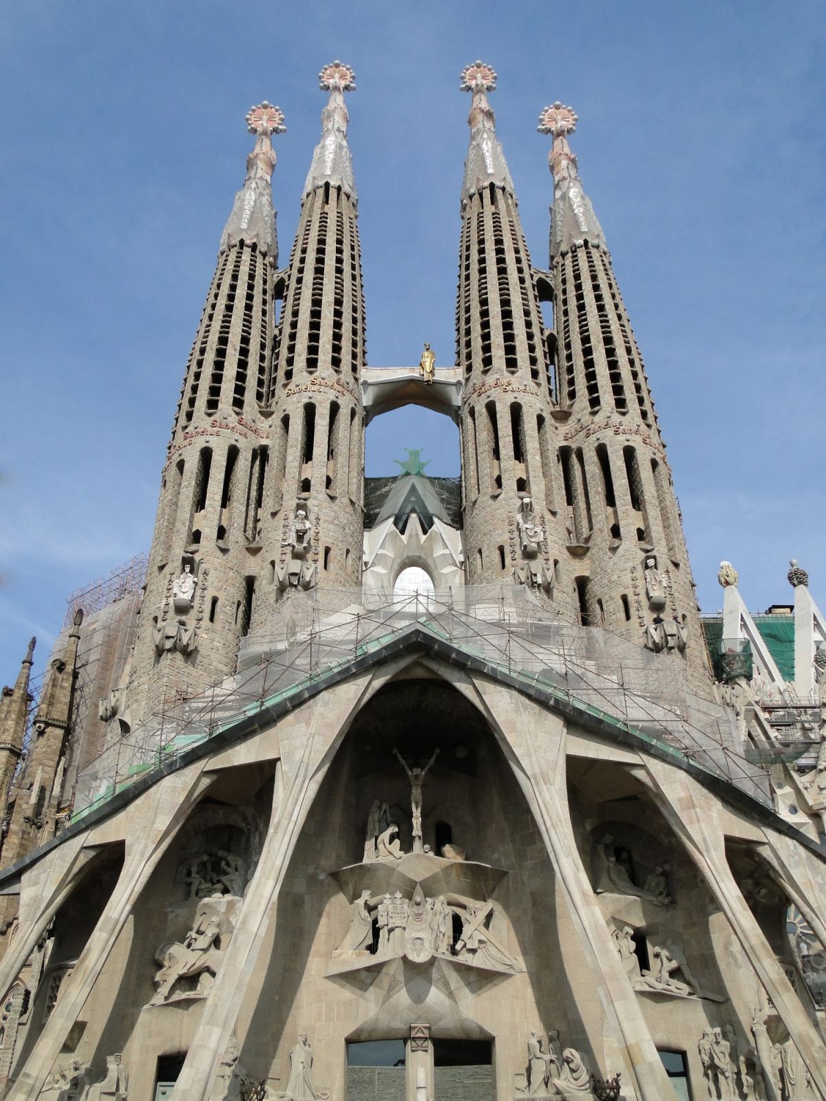 The facade of the Sagrada Familia (Photo: Wikimedia Commons/Bernard Gagnon)