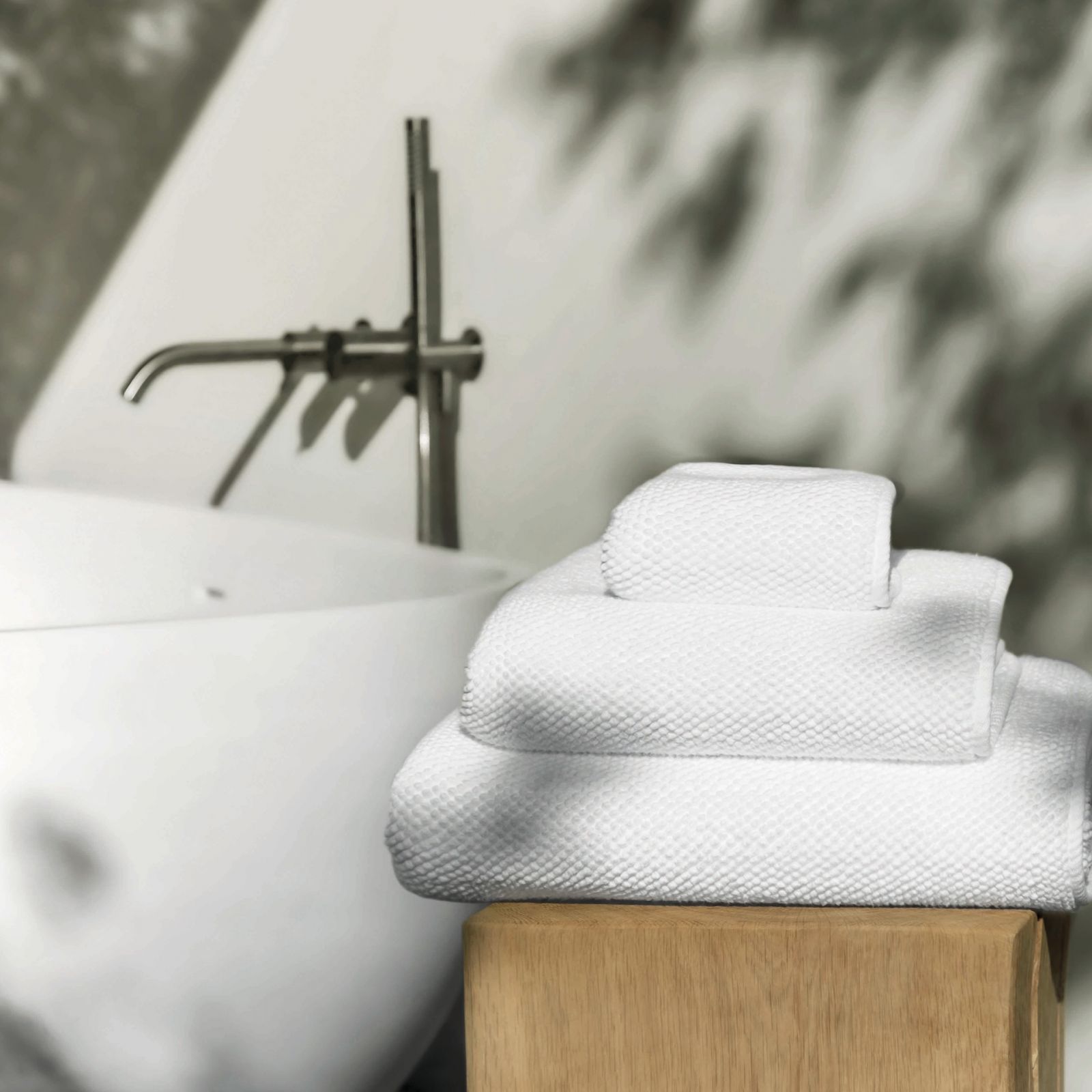 Pearls Bath Towel by Graccioza