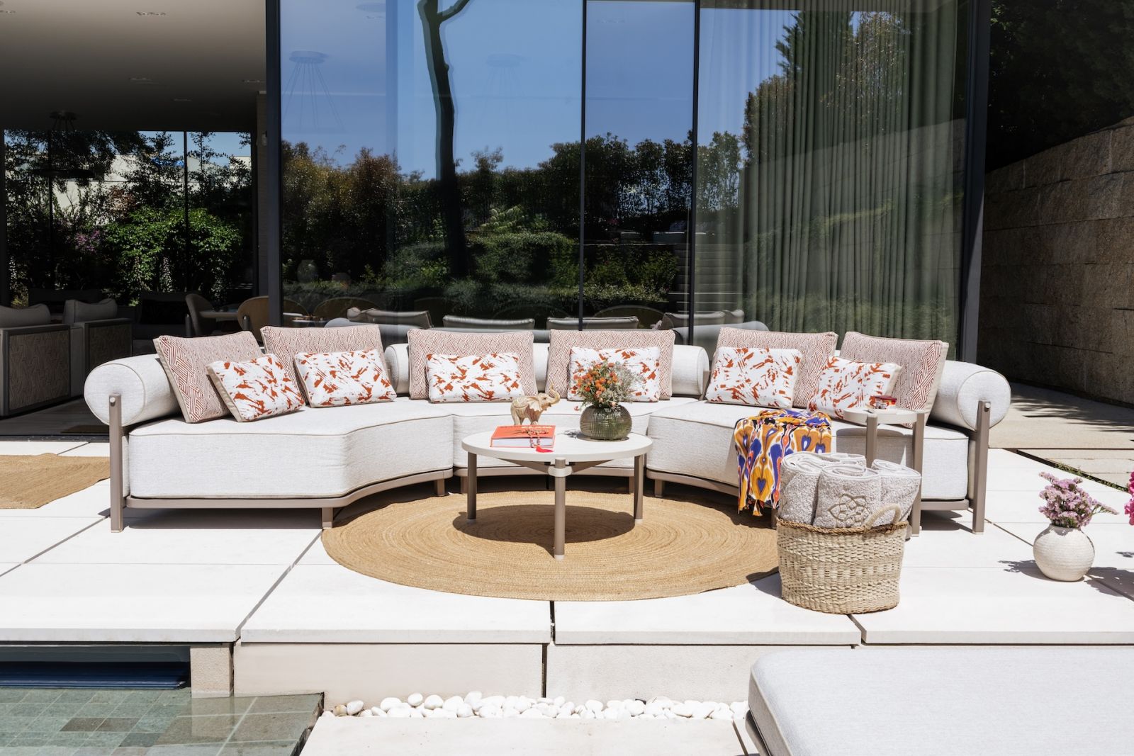 Saint-Tropez Curved Outdoor Sofa by Frato, the perfect furniture pick for the summer