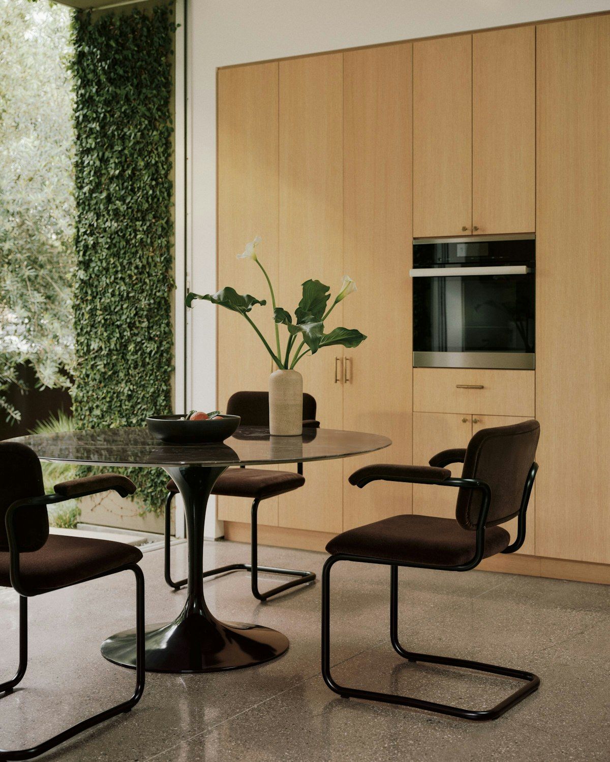 Functional, flexible and forever stylish, the upholstered Cesca chair by Breuer (Photo: Thonet)