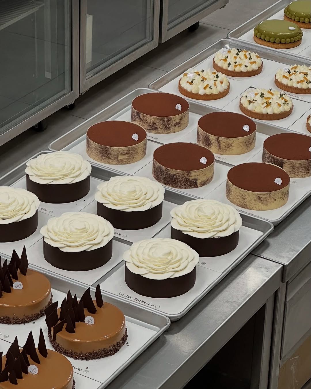 Lachér signatures (Photo: Instagram / @lacherpatisserie)