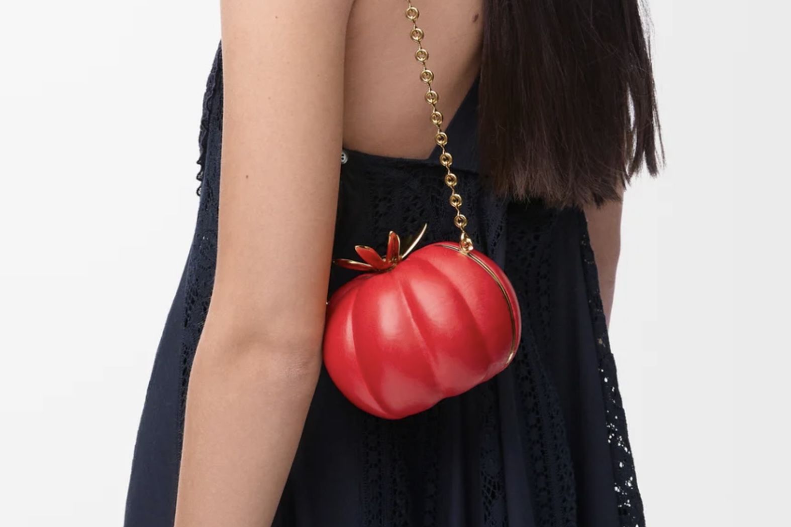 A shot of the Loewe Tomato Clutch (Photo: Loewe)