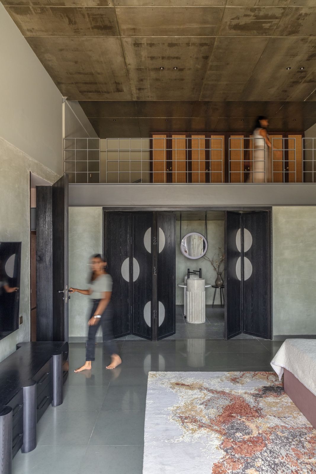 The dynamic textures and colours bringing this living space to life in Hyderabad, India