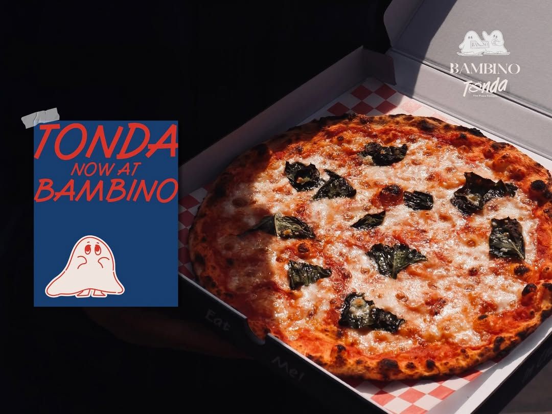 Thin, crisp pizza to pair with your cocktails (Image: @tondapizzaromana)