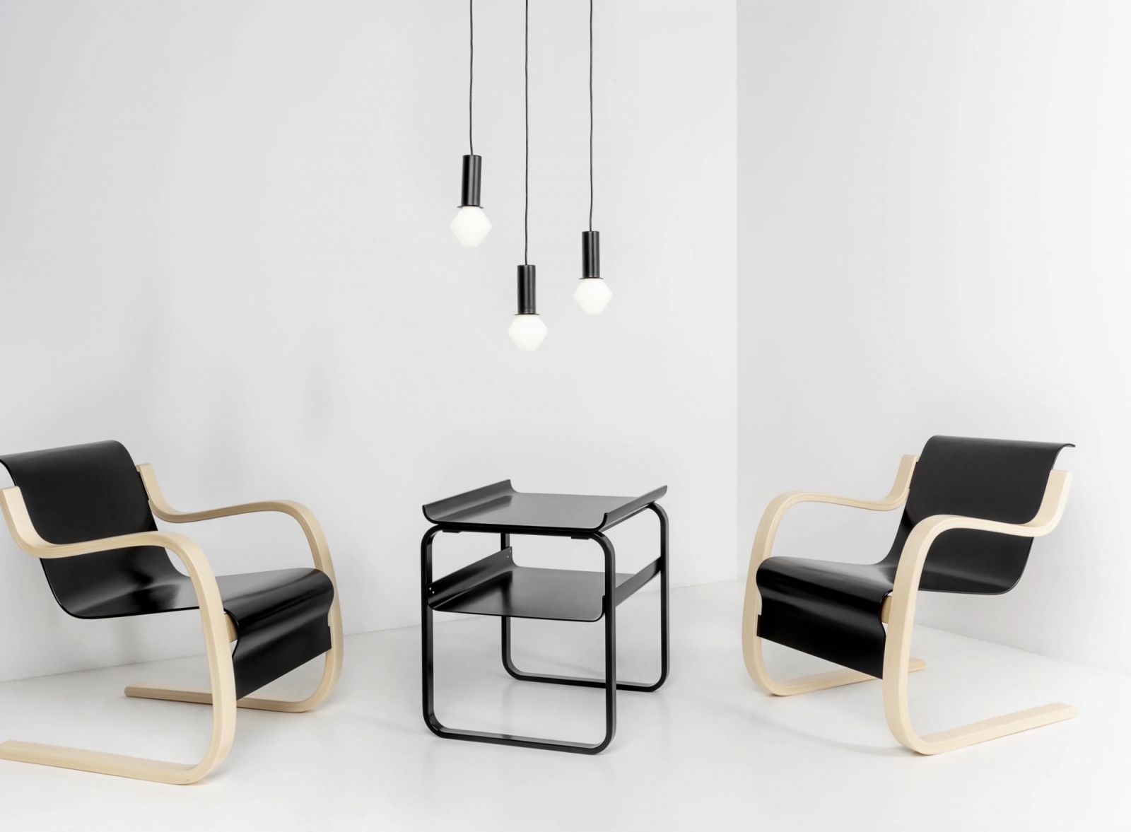 The 42 chair by Alvar Aalto shows how cantilever construction can be natural, elegant and enduring (Photo: Artek)