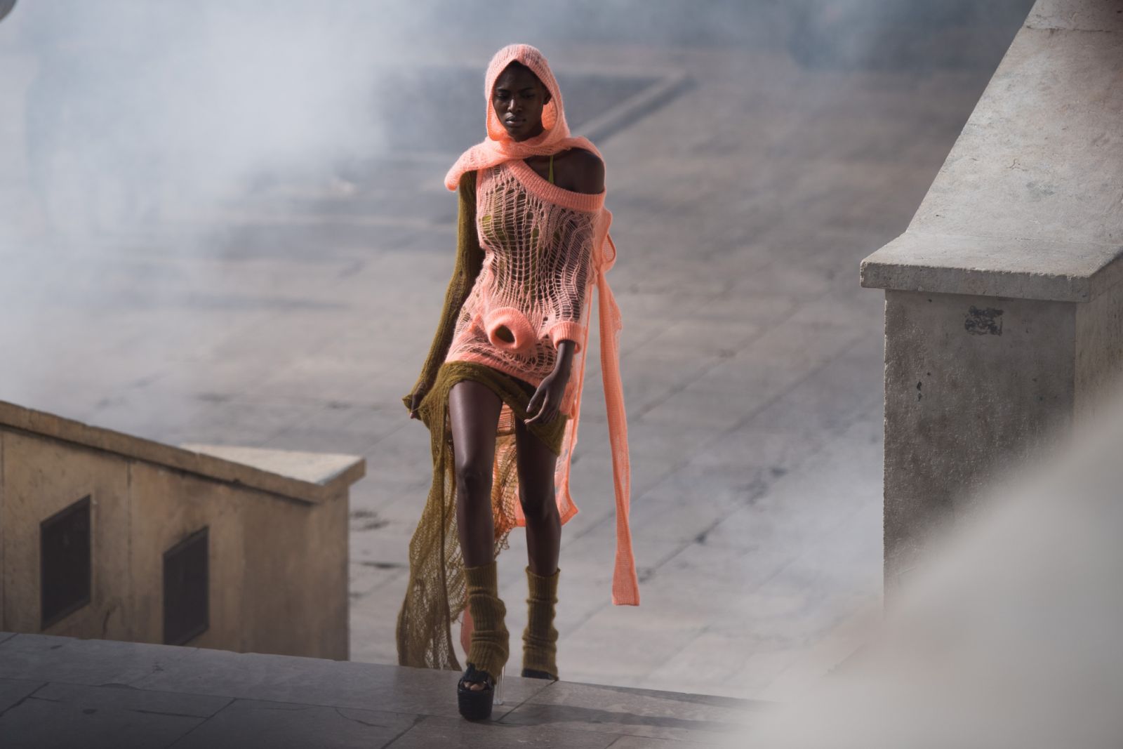 PARIS, FRANCE - SEPTEMBER 30: (FOR NON-EDITORIAL USE PLEASE SEEK APPROVAL FROM FASHION HOUSE) A model walks the runway during the Rick Owens Womenswear Spring/Summer 2022 show as part of Paris Fashion Week on September 30, 2021 in Paris, France. (Photo by Jacopo Raule/Getty Images)