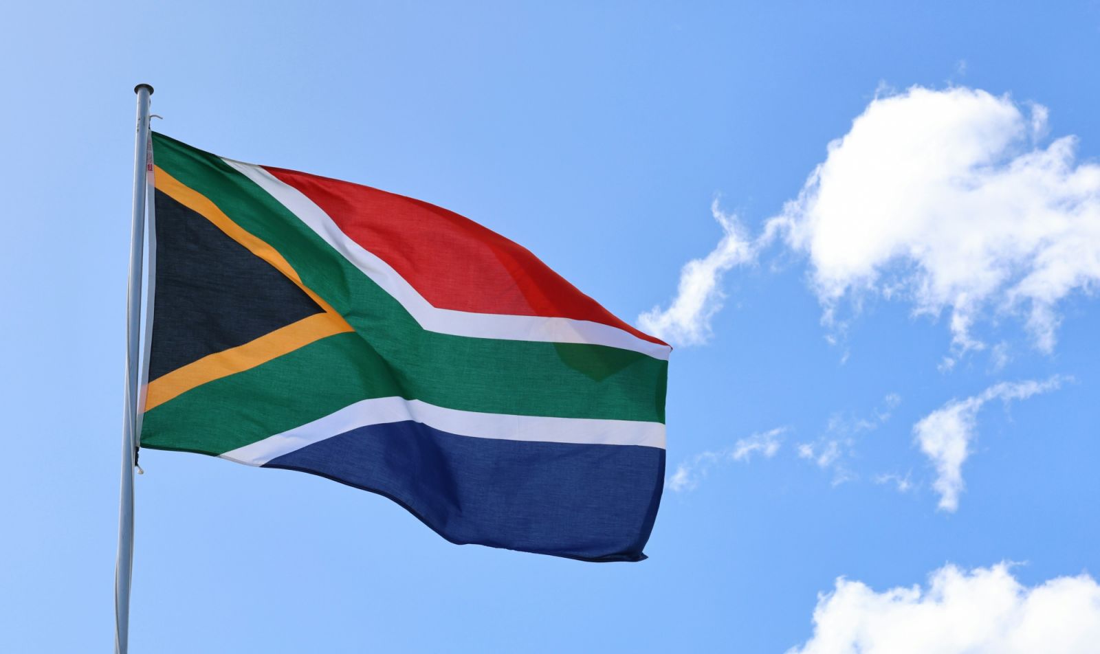 South Africa flag (Photo: Kathrine Heigan via Unsplash)