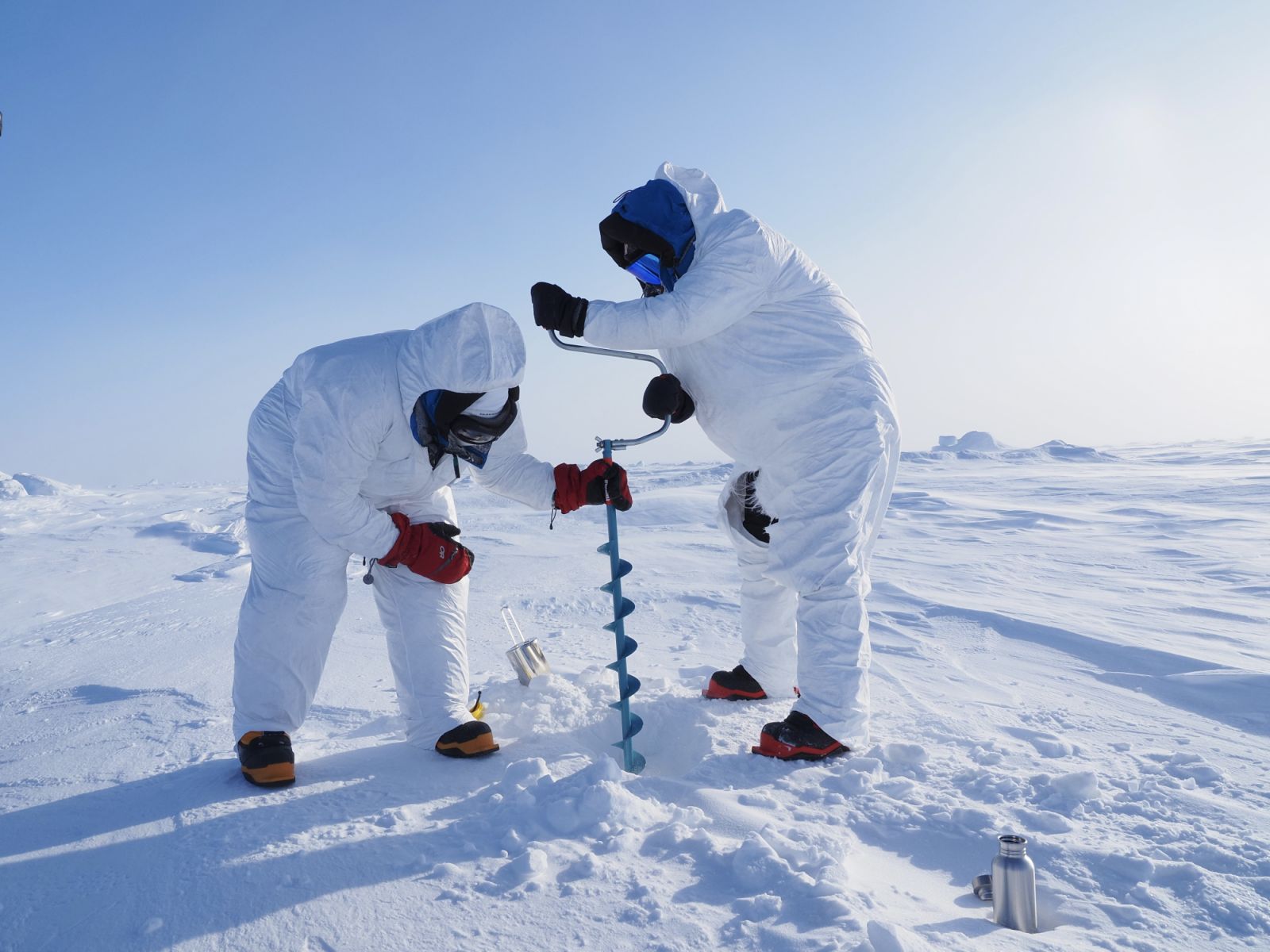 Members of the Before It’s Gone (BIG) Arctic Research Expedition collect samples from polar ice and snow in the Canadian Arctic. These will be analysed for pollutants, offering insight into the region’s influence on shifting oceanographic patterns.
© Rolex / Sadie Whitelocks