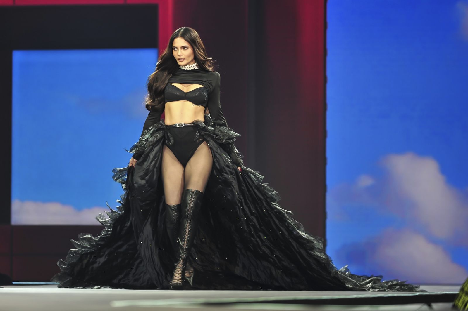 Lovi Poe at Body of Work: The BENCH Show
