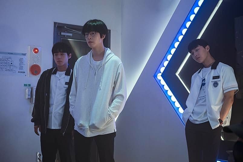 Hong Kyung plays the complex Beom-seok. (Photo: IMDb)