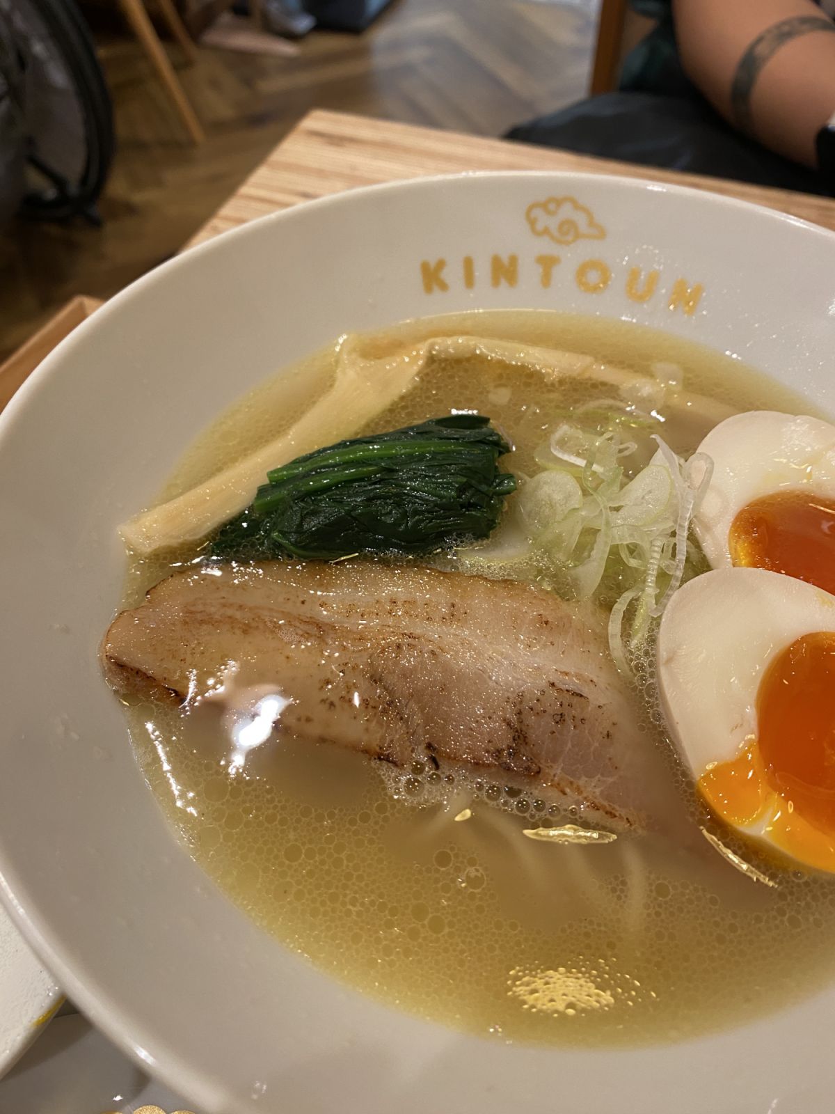 Kintoun is famous for its chicken paitan (white broth) ramen
