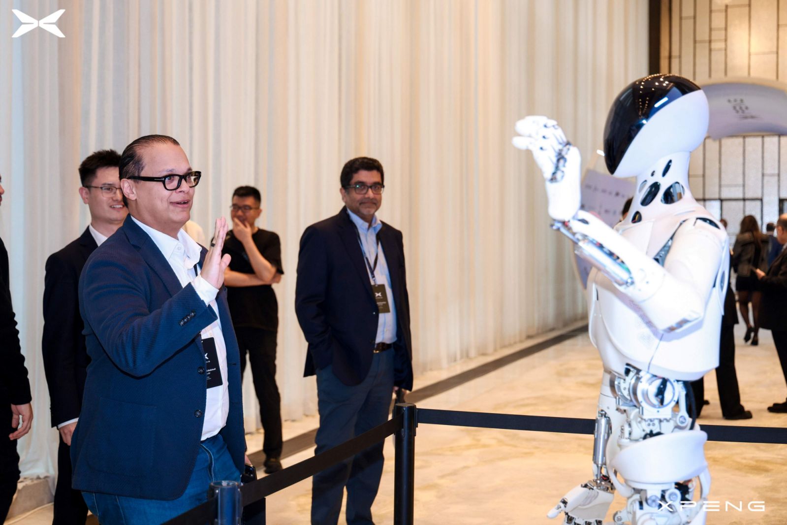 XPeng's Iron industrial robot can perform various human-like tasks and movement (Photo: XPeng)