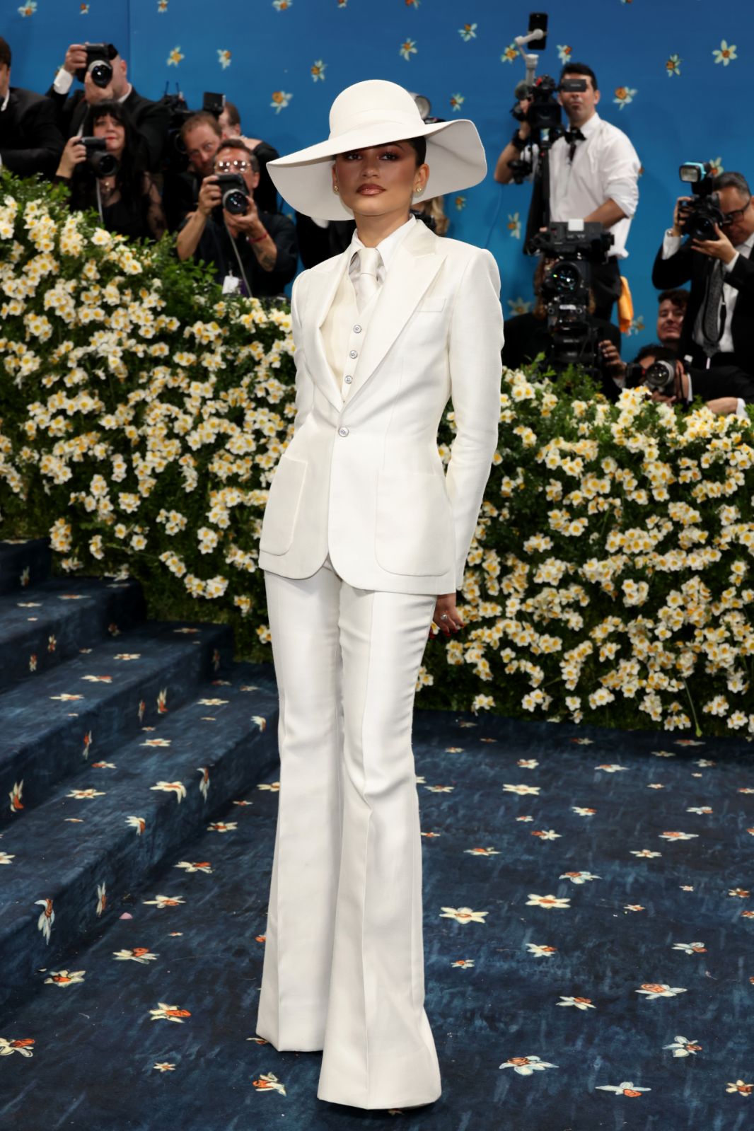 NEW YORK, NEW YORK - MAY 05: Zendaya attends the 2025 Met Gala Celebrating "Superfine: Tailoring Black Style" at Metropolitan Museum of Art on May 05, 2025 in New York City.  (Photo by John Shearer/WireImage)