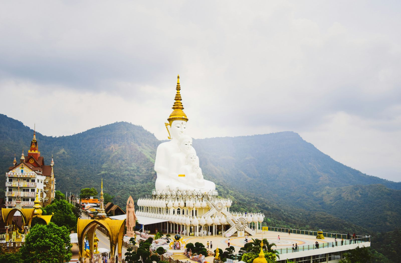 A view of the Wat Phra That Pha Sorn Kaew in Khao Kho, Phetchabun Province, Thailand (Photo: Unsplash/Nopparuj Lamaikul)