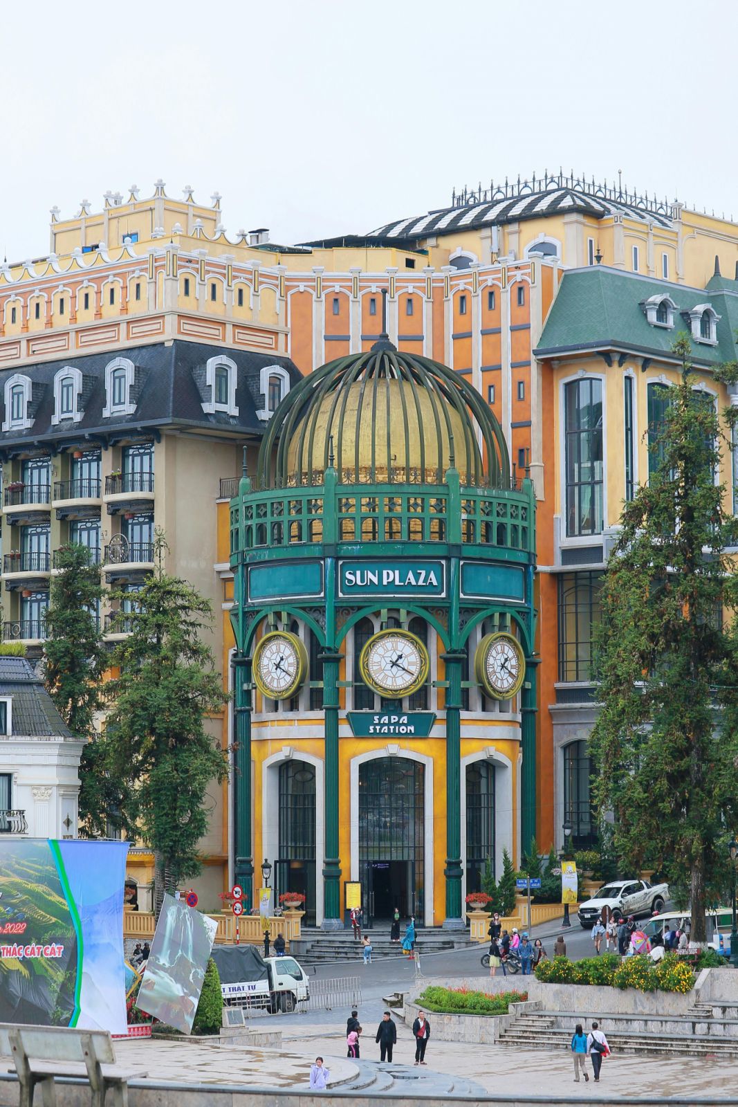 A shopping mall in Sapa, Vietnam (Photo: Pexels/Pavithra Selvam)