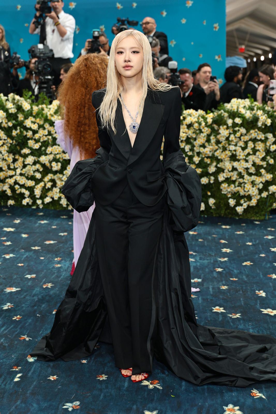 NEW YORK, NEW YORK - MAY 05: Rosé attends the 2025 Met Gala Celebrating "Superfine: Tailoring Black Style" at Metropolitan Museum of Art on May 05, 2025 in New York City.  (Photo by Dimitrios Kambouris/Getty Images for The Met Museum/Vogue)