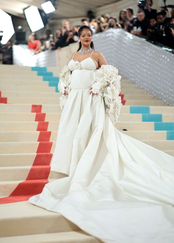NEW YORK, NEW YORK - MAY 01: Rihanna attends The 2023 Met Gala Celebrating "Karl Lagerfeld: A Line Of Beauty" at The Metropolitan Museum of Art on May 01, 2023 in New York City. (Photo by Dimitrios Kambouris/Getty Images for The Met Museum/Vogue)
