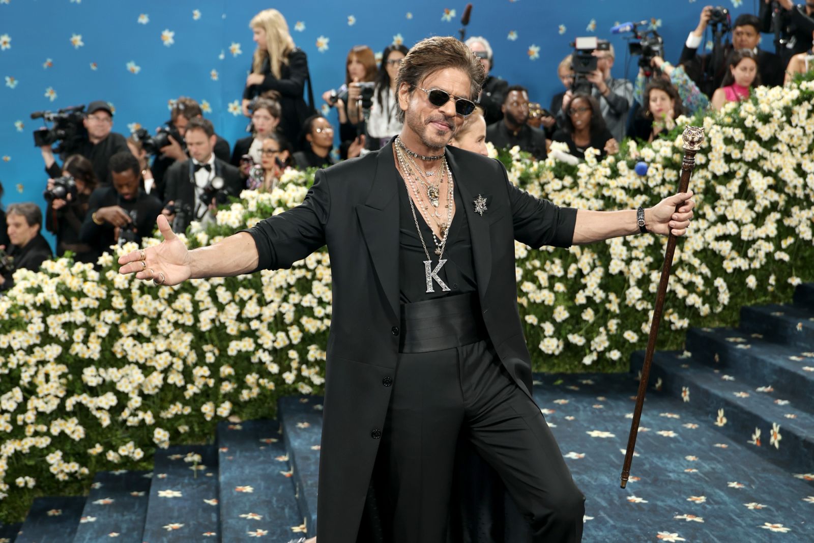 Shah Rukh Khan in an outfit by Indian designer Sabyasachi Mukherjee at Met Gala 2025 (Photo: Getty Images)