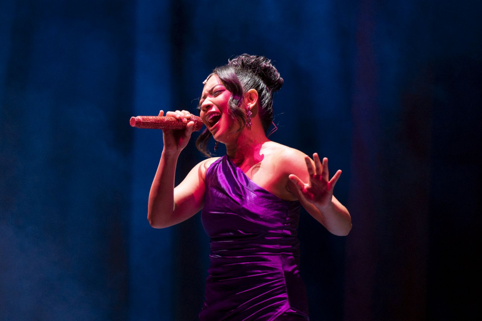 Shaira Opsimar as Kiki in ‘Delia D. A Musical Featuring the Songs of Jonathan Manalo’ (Photo: Courtesy of Newport World Resorts)