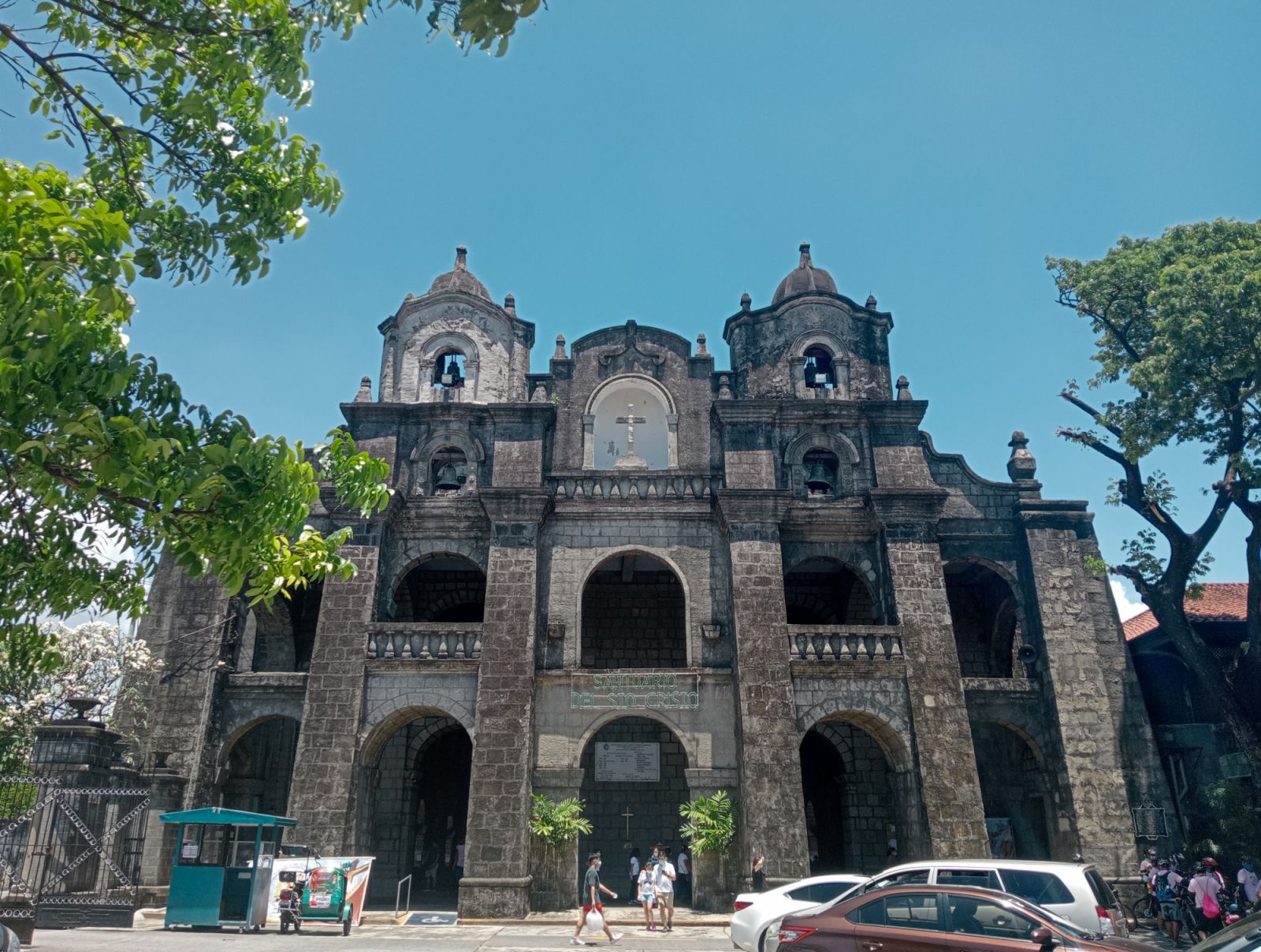 The facade of the Santuario del Cristo Parish in San Juan City (Photo: Wikimedia Commons/Ralff Nestor Nacor)