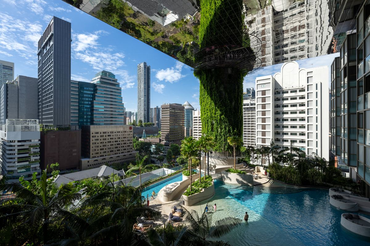In daylight, Pan Pacific Orchard’s sky gardens and reflective pool terrace merge with Singapore’s skyline (Photo: Darren Soh)