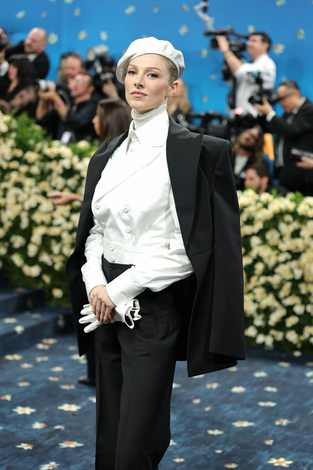 NEW YORK, NEW YORK - MAY 05: Hunter Schafer attends the 2025 Met Gala Celebrating "Superfine: Tailoring Black Style" at Metropolitan Museum of Art on May 05, 2025 in New York City. (Photo by Dia Dipasupil/Getty Images)