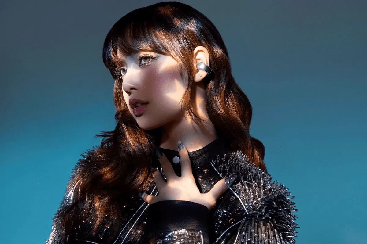Lisa teams up with Bose to unveil the limited edition Bose Ultra Open Earbuds.