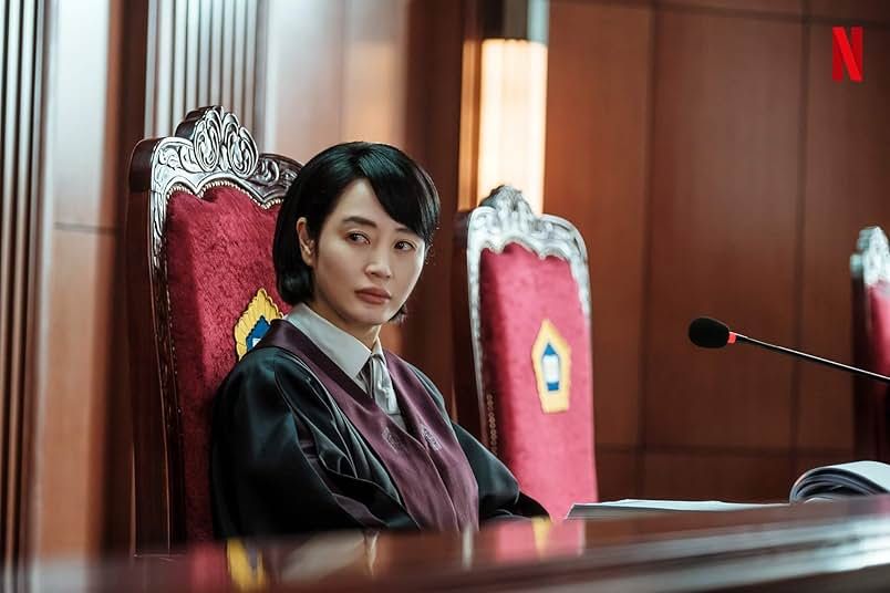 Kim Hye-soo commands the screen as a tough juvenile court judge in a legal drama inspired by real criminal cases involving minors in South Korea. (Photo: IMDb)